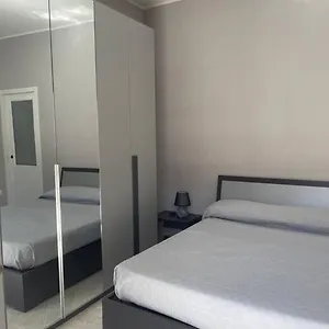 L'aurora House , Nápoles Italia